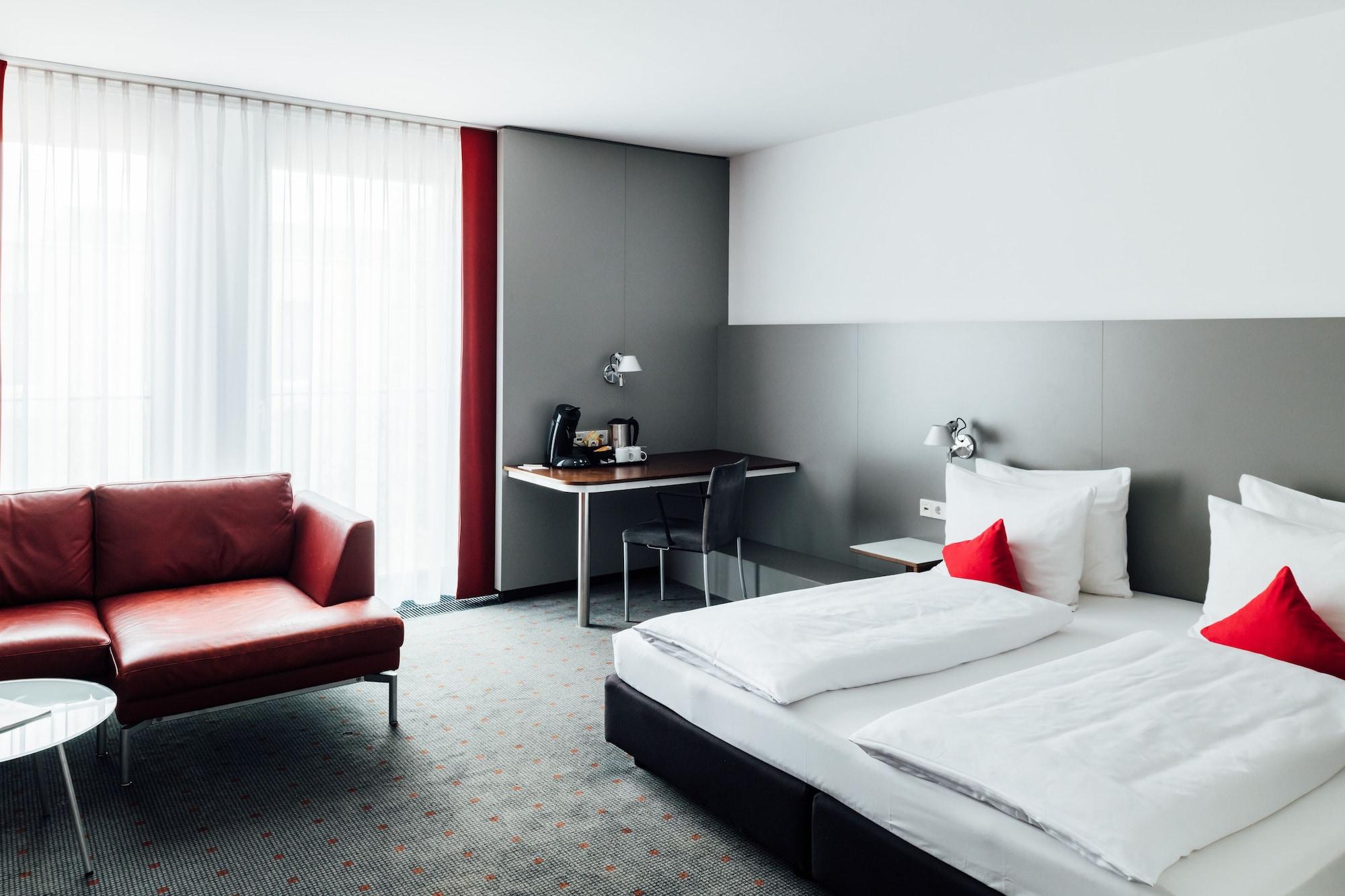 Отель Vienna House Easy By Wyndham Штутгарт Экстерьер фото