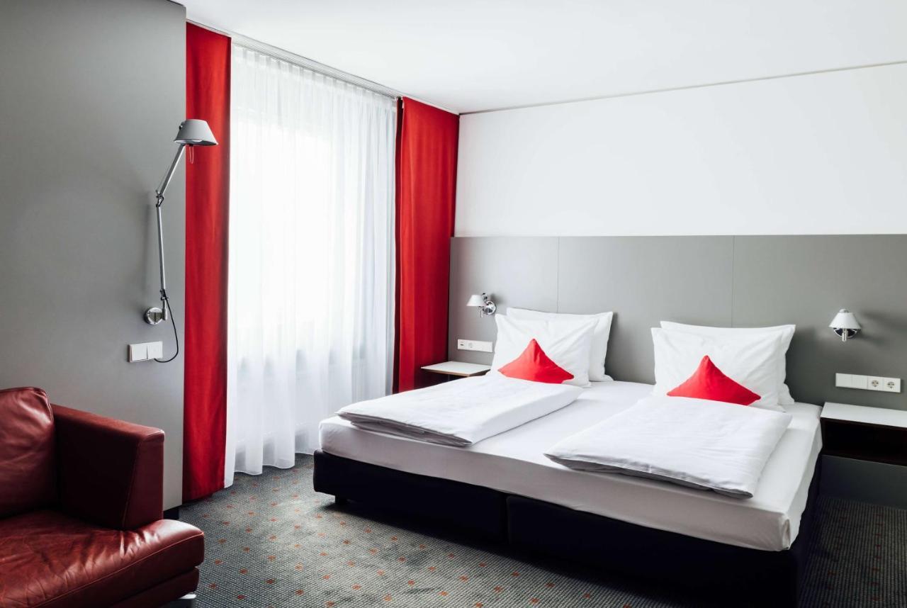Отель Vienna House Easy By Wyndham Штутгарт Экстерьер фото