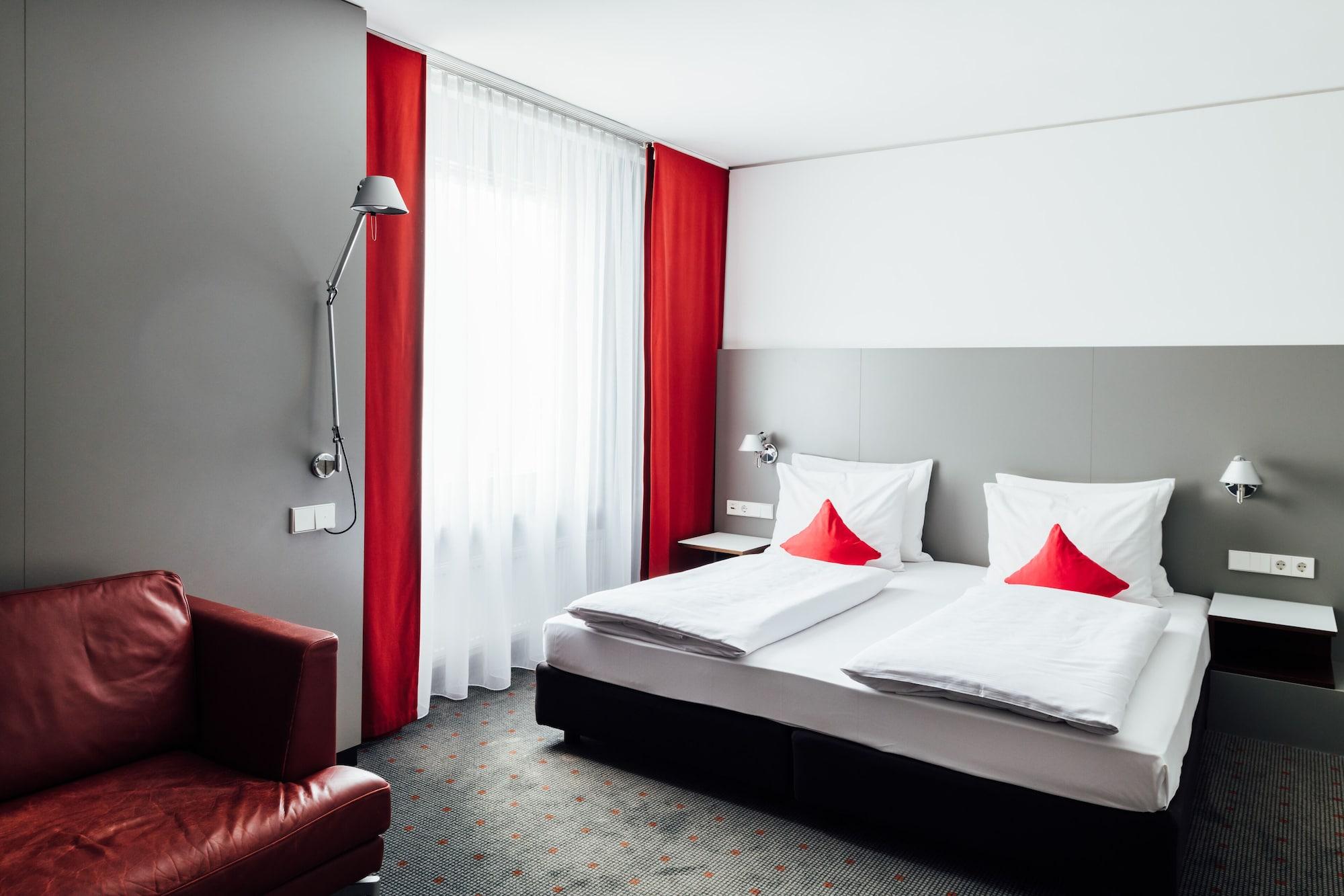 Отель Vienna House Easy By Wyndham Штутгарт Экстерьер фото